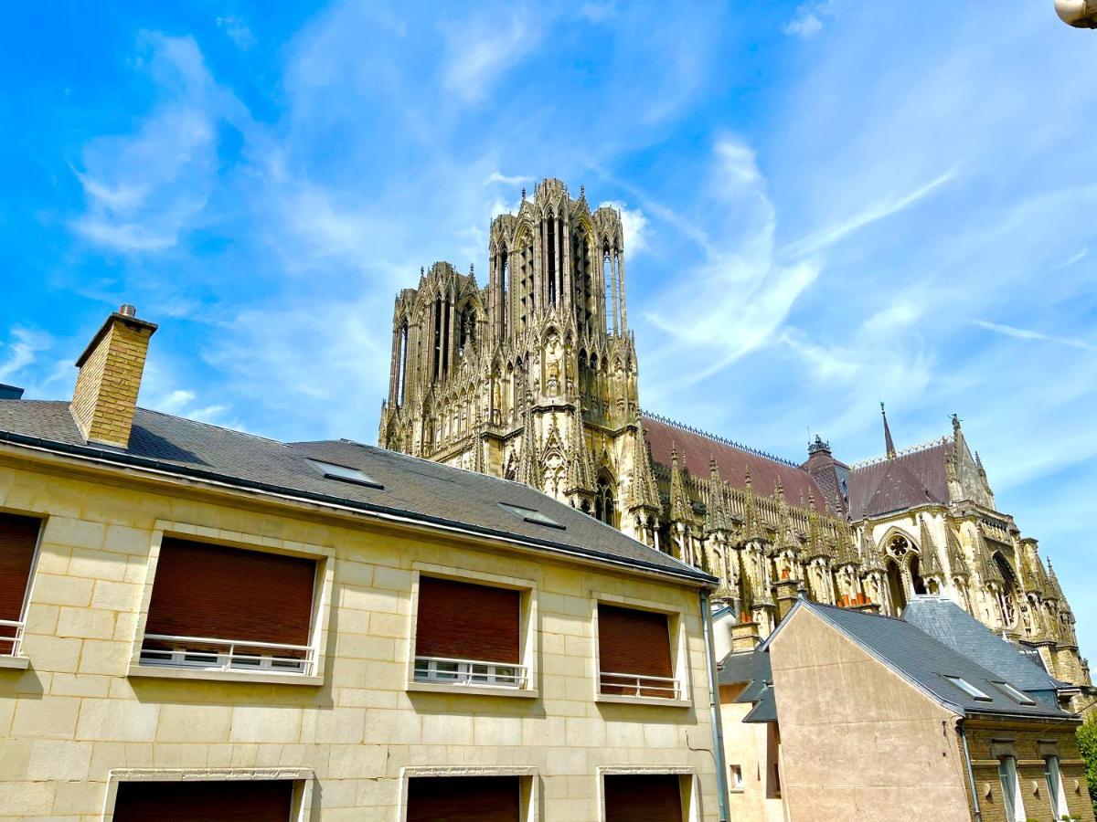 Appartement DUOMO - Hypercentre Cathédrale avec extérieur à Reims Extérieur photo